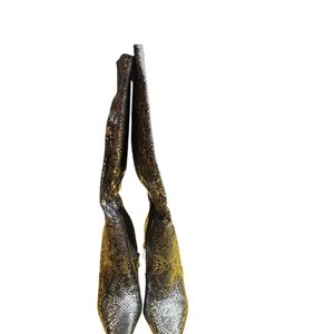 Snakeskin Pattern Heeled Boots